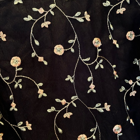 Cirana blouse with growing flower vines stitched over sheer layer, ruffle sleeve - Picture 3 of 9